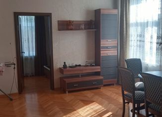 Продаю двухкомнатную квартиру, 47 м2, Армавир, улица Свердлова, 131