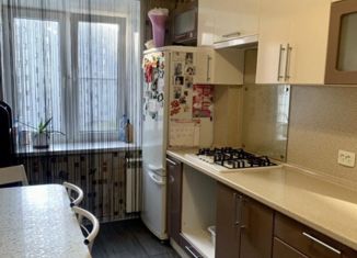 Продается 3-ком. квартира, 61.4 м2, Ростов, 1-й микрорайон, 1