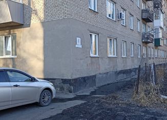 Продается четырехкомнатная квартира, 58 м2, Алейск, улица Ширшова, 4