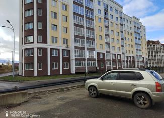 Продам 2-ком. квартиру, 56.1 м2, Кохма, Ивановская улица, 17А