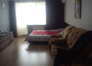 Продам 2-ком. квартиру, 59.2 м2, село Ир, Интернациональная улица, 2к2