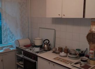 Продается двухкомнатная квартира, 41 м2, посёлок городского типа Татищево, 2-й квартал, 10