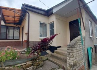 Продажа 2-ком. квартиры, 50 м2, Ставропольский край, улица Гагарина, 80