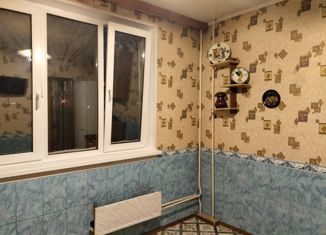 Продам 3-комнатную квартиру, 72 м2, Москва, Лобненская улица, 12к4, станция Марк