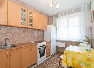 Продам 2-комнатную квартиру, 58.6 м2, Новосибирск, улица Связистов, 123
