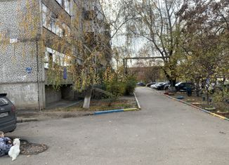 Продается трехкомнатная квартира, 60 м2, посёлок городского типа Энем, Красная улица, 1