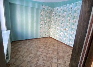 Продажа 4-комнатной квартиры, 59 м2, Шелехов, 1-й микрорайон, 20