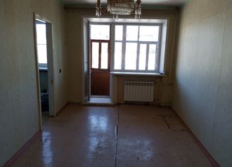 Продам 2-комнатную квартиру, 42 м2, Тольятти, улица Ушакова, 43, Центральный район