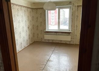 Продам 4-ком. квартиру, 90 м2, Шарыпово, микрорайон Пионерный, 21