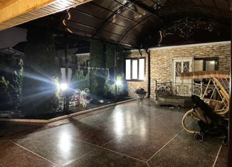 Продам дом, 400 м2, Урус-Мартан, улица Адама Бексултанова, 31