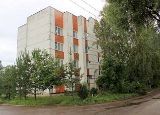 Продам 2-комнатную квартиру, 55.9 м2, деревня Глинка, Центральная улица, 9