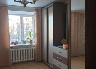 Продаю 3-ком. квартиру, 58.7 м2, Бавлы, улица Островского, 5