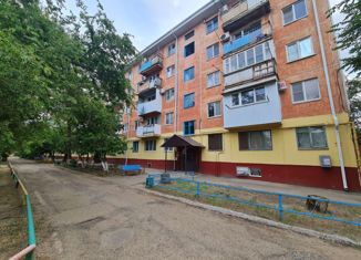 Продаю 2-ком. квартиру, 41.4 м2, Элиста, 4-й микрорайон, 22, 4-й микрорайон