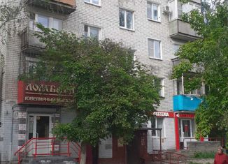 Продаю 2-комнатную квартиру, 41 м2, Нижний Новгород, улица Маковского, 17, улица Маковского