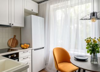 Продам 2-комнатную квартиру, 46 м2, Москва, улица Бестужевых, 7Б, улица Бестужевых