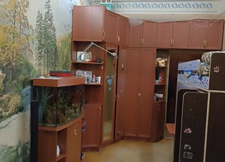 Продам трехкомнатную квартиру, 77 м2, Кронштадт, улица Сургина, 8к1