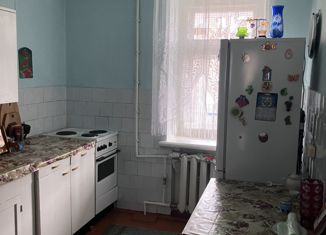 Продается трехкомнатная квартира, 60 м2, Боготол, улица Кирова, 25