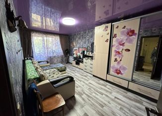 Продаю 4-комнатную квартиру, 80 м2, Евпатория, улица Некрасова, 102