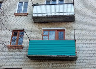 Продам 2-ком. квартиру, 44 м2, посёлок Майский, Заводская улица, 17