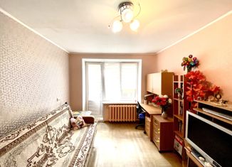 Продается 3-ком. квартира, 52.5 м2, Бокситогорск, улица Вишнякова, 25