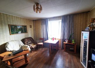 Продается двухкомнатная квартира, 52.3 м2, Кемеровская область, Октябрьская улица, 25