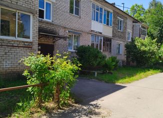 2-комнатная квартира на продажу, 40.3 м2, Калязин, улица Коминтерна, 40