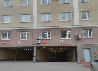 Продаю машиноместо, 16 м2, Екатеринбург, улица 8 Марта, 194Б, улица 8 Марта