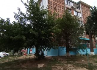 4-комнатная квартира на продажу, 80 м2, Элиста, 2-й микрорайон, 20, 2-й микрорайон
