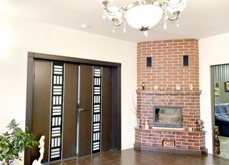 Продается дом, 260 м2, городской посёлок Рощино, Железнодорожная улица, 22