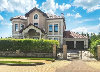 Продам дом, 200 м2, Нефтекамск, площадь Ленина