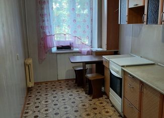 Продам 2-ком. квартиру, 52 м2, Новгородская область, Советская набережная, 20