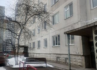 Продаю 2-комнатную квартиру, 52 м2, Сосновоборск, улица Энтузиастов, 31