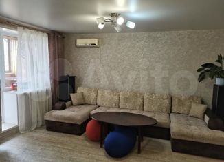 Продается 2-ком. квартира, 55 м2, Самара, улица Дыбенко, 118А, метро Советская