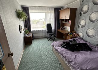 Продаю трехкомнатную квартиру, 59 м2, Еманжелинск, улица Шахтёра, 28