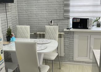Продажа 3-ком. квартиры, 55.1 м2, поселок городского типа Шушенское, 2-й микрорайон, 9