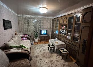 Продам 3-комнатную квартиру, 59.7 м2, Карачаевск, улица Ленина, 51
