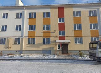 Продам двухкомнатную квартиру, 57 м2, Новгородская область, улица Советской Армии, 19