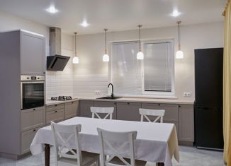 Сдам в аренду дом, 160 м2, коттеджный посёлок Бриллиант, 1-я Западная улица, 21