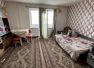 Продается 2-комнатная квартира, 53.3 м2, посёлок Мирный, Школьная улица, 28