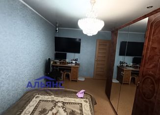 Двухкомнатная квартира на продажу, 47.6 м2, Арсеньев, Ленинская улица, 12А