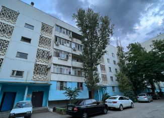 Продается 1-ком. квартира, 39 м2, Элиста, 7-й микрорайон, 2к4, 7-й микрорайон