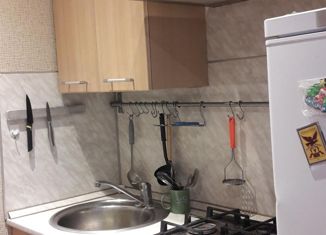 Двухкомнатная квартира на продажу, 42 м2, Екатеринбург, улица Кирова, 28, улица Кирова