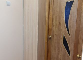 Продам 3-ком. квартиру, 67.2 м2, Артём, Михайловская улица, 12