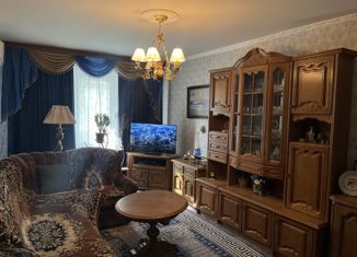 Продаю 4-комнатную квартиру, 78 м2, Элиста, 8-й микрорайон, 8-й микрорайон, 10