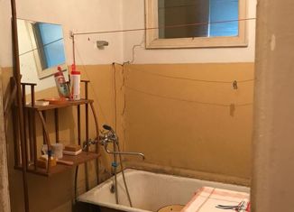 Продам 2-комнатную квартиру, 44.1 м2, поселок Звездный, Школьная улица, 3