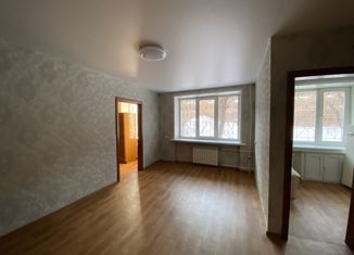 Продается 2-ком. квартира, 45 м2, Новосибирск, метро Золотая Нива, улица Гоголя, 229