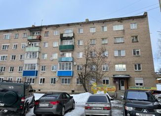 Продам 4-ком. квартиру, 60.4 м2, Вязьма, улица Лейтенанта Шмидта, 10