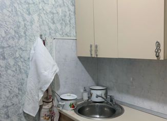 Продажа 2-комнатной квартиры, 46 м2, Владикавказ, проспект Коста, 237, 3-й микрорайон
