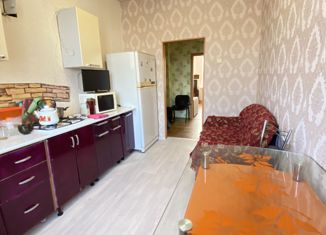 Сдаю 2-ком. квартиру, 70 м2, Орск, улица Льва Толстого, 15