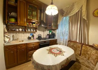 Продаю трехкомнатную квартиру, 58 м2, Москва, улица Рогова, 3, улица Рогова